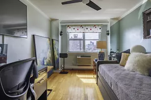 164-20 Highland Ave, Jamaica, NY 11432 - Photo 20