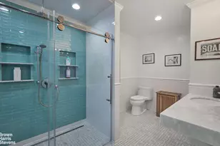 311 E 83rd St, New York City, NY 10028 - Photo 12