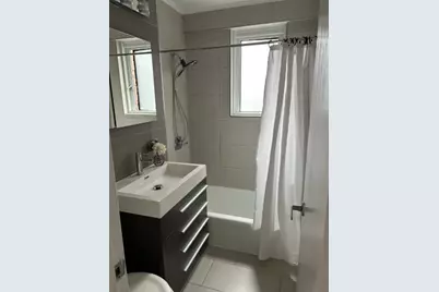 201 E 25th Street #10D, New York, NY 10010 - Photo 6