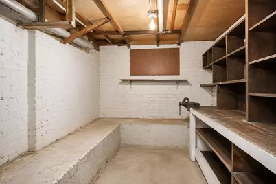 180 Stanley Avenue, New York, NY 10301 - Photo 26