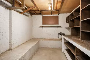 180 Stanley Ave, New York, NY 10301 - Photo 26