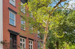 2 Perry St, New York City, NY 10014 - Photo 2