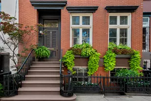 2 Perry St, New York City, NY 10014 - Photo 1