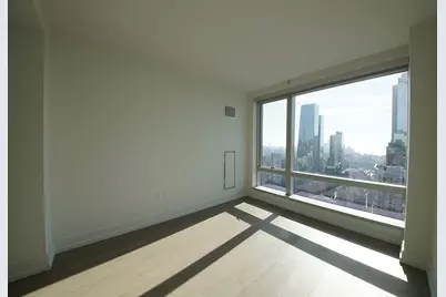 555 10th Avenue #47B, New York, NY 10018 - Photo 4