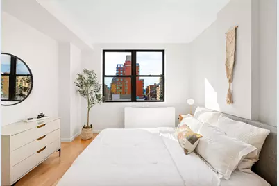 186 W 80th Street #10E, New York City, NY 10024 - Photo 4
