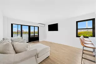 25-40 Shore Blvd, New York City, NY 11102 - Photo 2