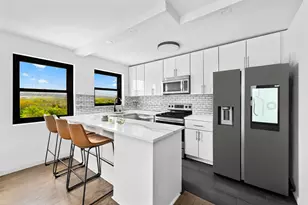 25-40 Shore Blvd, New York City, NY 11102 - Photo 4