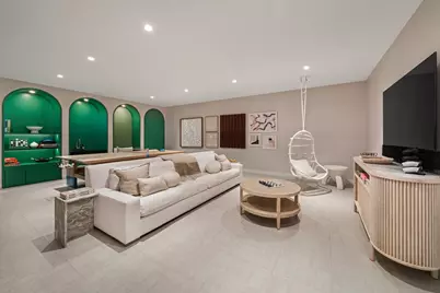 200 E 83rd Street #32B, New York, NY 10028 - Photo 32