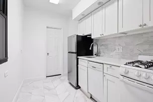 215 E 88th St, New York City, NY 10128 - Photo 6