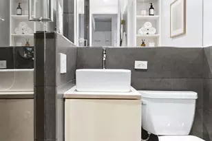4 Lexington Ave, New York City, NY 10010 - Photo 4