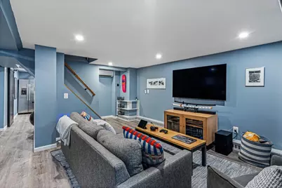 111-15 76th Avenue, Forest Hills, NY 11375 - Photo 32
