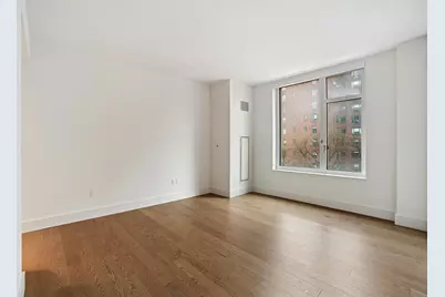 510 E 14th Street #512, New York, NY 10009 - Photo 6