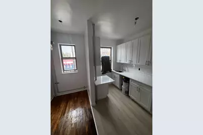 48-05 46th Street #2C, New York City, NY 11377 - Photo 2