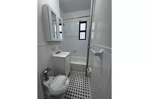 48-05 46th St, New York City, NY 11377 - Photo 4