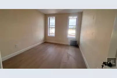 317 E 49th Street #2R, Brooklyn, NY 11203 - Photo 8