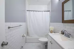 87-17 160th St, Jamaica, NY 11432 - Photo 8
