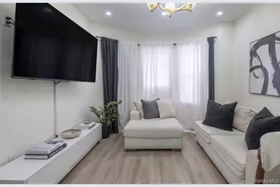 87-17 160th Street, Jamaica, NY 11432 - Photo 2
