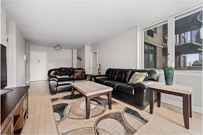 212 E 47th Street #23G, New York, NY 10017 - Photo 2