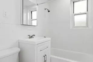 66-33 Yellowstone Blvd, New York City, NY 11375 - Photo 4
