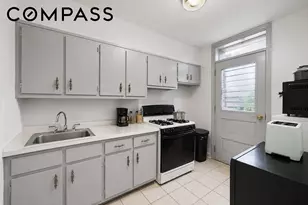 58-40 Catalpa Ave, Ridgewood, NY 11385 - Photo 16