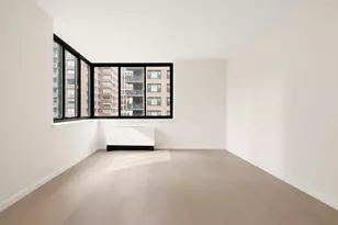 250 E 40th St, New York, NY 10016 - Photo 2