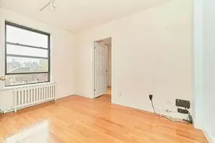 19 Commerce St, New York, NY 10014 - Photo 1