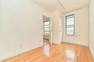 19 Commerce St, New York, NY 10014 - Photo 2
