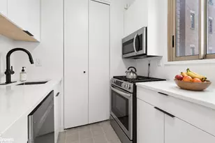 101 W 79th St, New York, NY 10024 - Photo 2