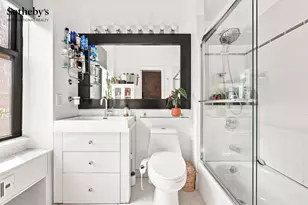 131 E 39th St, New York, NY 10016 - Photo 8