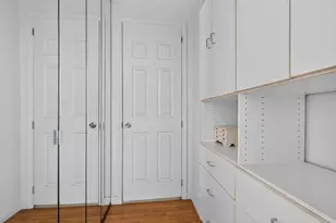 305 E 24th St, New York, NY 10010 - Photo 6