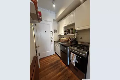 364 W 19th Street #1A, New York City, NY 10011 - Photo 8