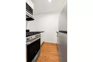 212 E 77th St, New York, NY 10075 - Photo 6