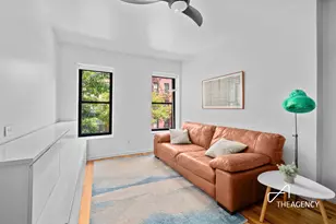 726 Sackett St, New York City, NY 11238 - Photo 2