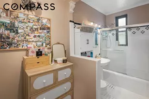 242 E 38th St, New York, NY 10016 - Photo 4