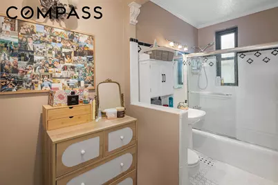 242 E 38th Street #4E, New York, NY 10016 - Photo 4