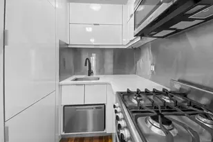 455 Hudson St, New York, NY 10014 - Photo 2