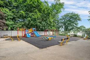 5610 Netherland Ave, Bronx, NY 10471 - Photo 36