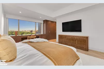 106 Central Park S #22F, New York, NY 10019 - Photo 2