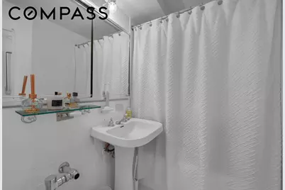 320 E 42nd Street #1407, New York, NY 10017 - Photo 8