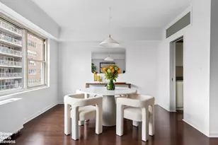 370 E 76th St, New York City, NY 10021 - Photo 4