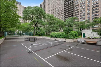 180 W End Avenue #1N, New York City, NY 10023 - Photo 6