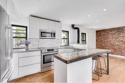197 Bainbridge Street #CARRIAGE, Brooklyn, NY 11233 - Photo 2
