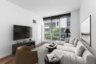 135 N 11th St, Brooklyn, NY 11249 - Photo 4