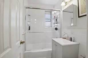 629 Kappock St, Bronx, NY 10463 - Photo 8