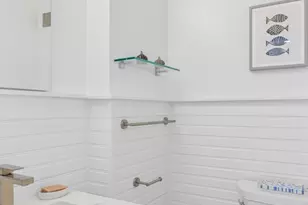 2 5th Ave, New York, NY 10011 - Photo 8