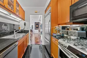 220 Riverside Blvd, New York, NY 10069 - Photo 4