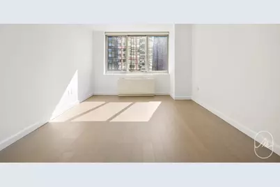 561 10th Avenue #17F, New York City, NY 10036 - Photo 2