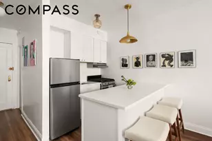 321 E 71st St, New York City, NY 10021 - Photo 2