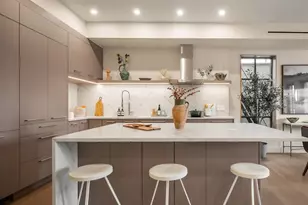 303 W 113th St, New York, NY 10026 - Photo 6