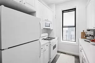 521 W 122nd St, New York, NY 10027 - Photo 2